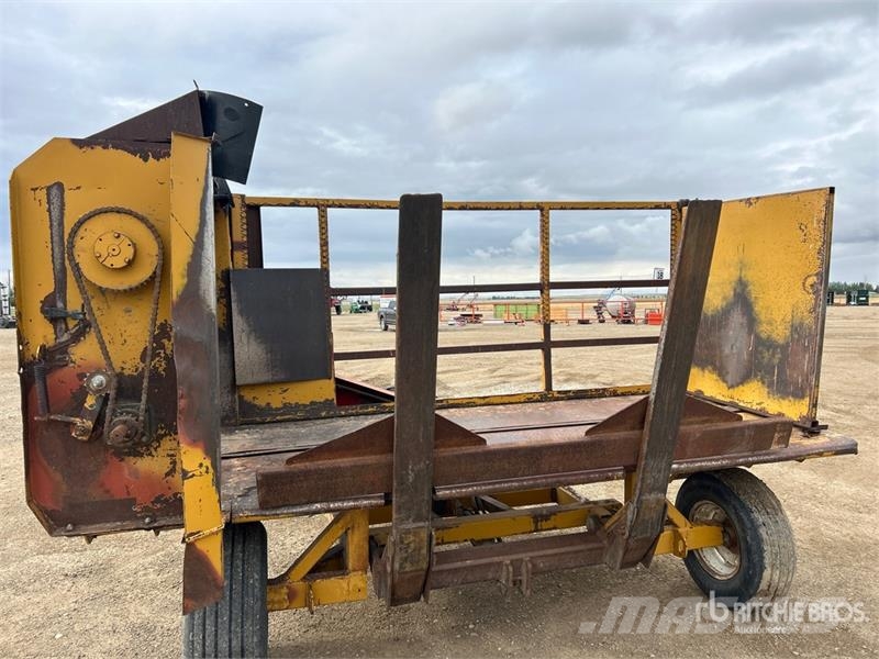 Haybuster S 10 ft x 4 ft Bale Processor Rullipurustid, noad ja lahtirullijad