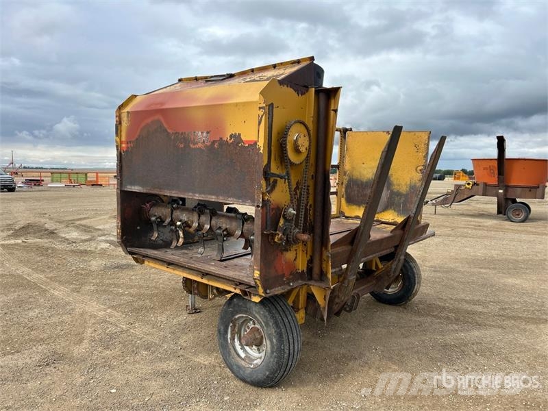 Haybuster S 10 ft x 4 ft Bale Processor Rullipurustid, noad ja lahtirullijad