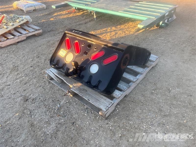  Heavy Truck Frame End معدات النقل - غير ذلك