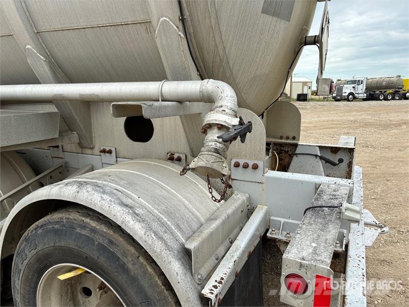 Heil 12200 gal Tri/A Tanker Trailer Prikolice za cisterne