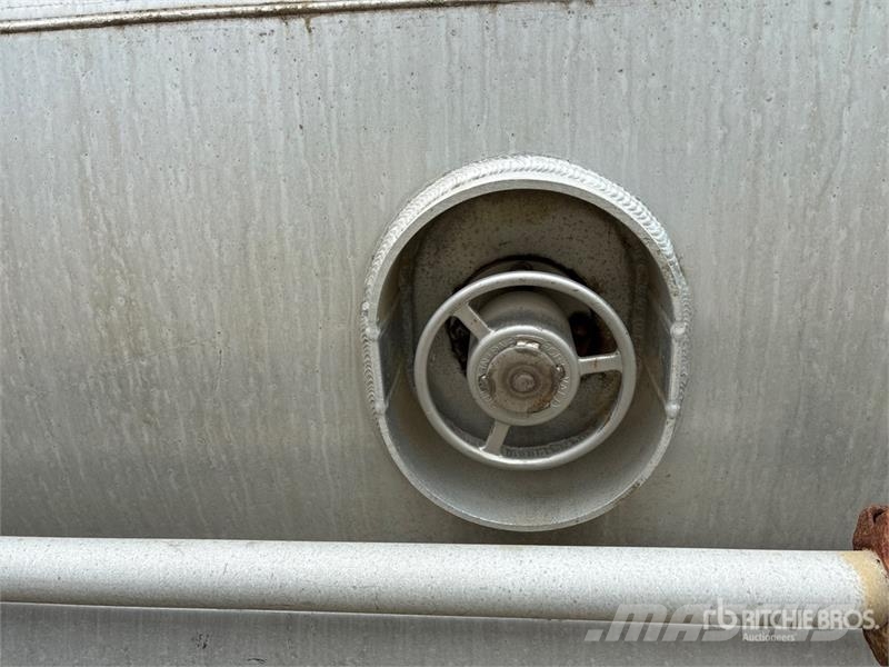 Heil 12200 gal Tri/A Tanker Trailer Prikolice za cisterne