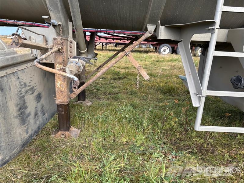 Heil 12200 gal Tri/A Tanker Trailer Tankanhänger
