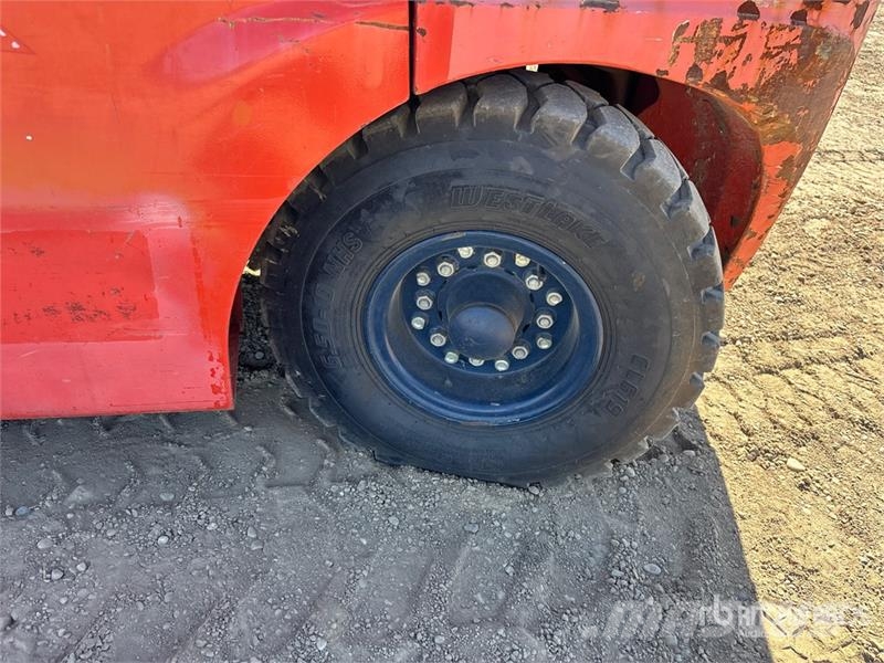 Heli CPYD30-RC3G 5400 lb Pneumatic Tire Forklift Autres Chariots élévateurs