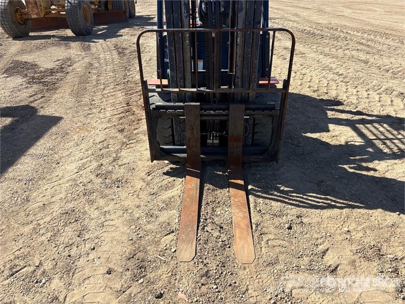 Heli CPYD30-RC3G 5400 lb Pneumatic Tire Forklift Autres Chariots élévateurs