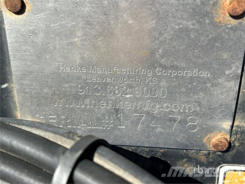 Henke Manufacturing 124 in Blade Attachment Daske / noževi