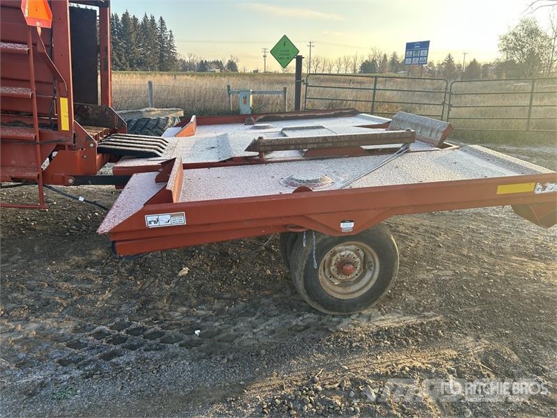 Hesston 4910 Szögletes bálázók