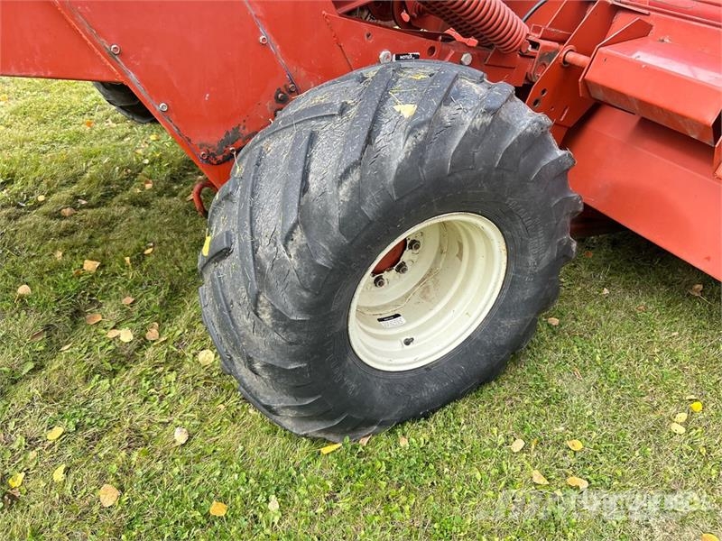 Hesston 6450 18 ft Swather Windrower محشات