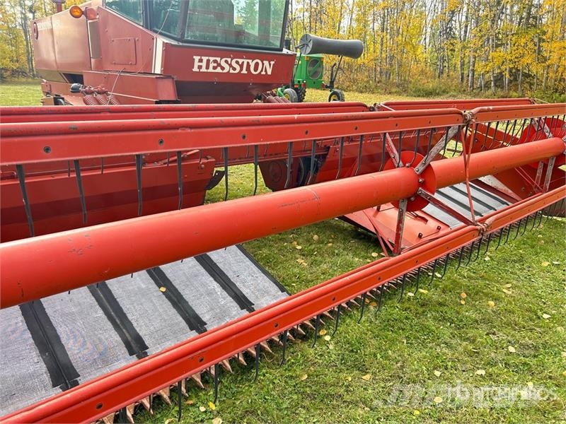 Hesston 6450 18 ft Swather Windrower محشات