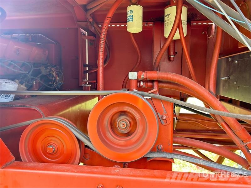 Hesston 6450 18 ft Swather Windrower محشات
