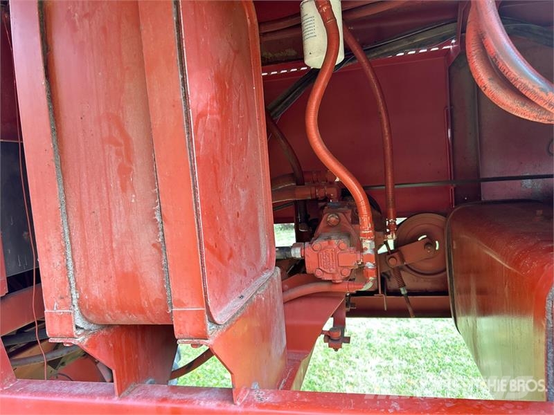 Hesston 6450 18 ft Swather Windrower محشات