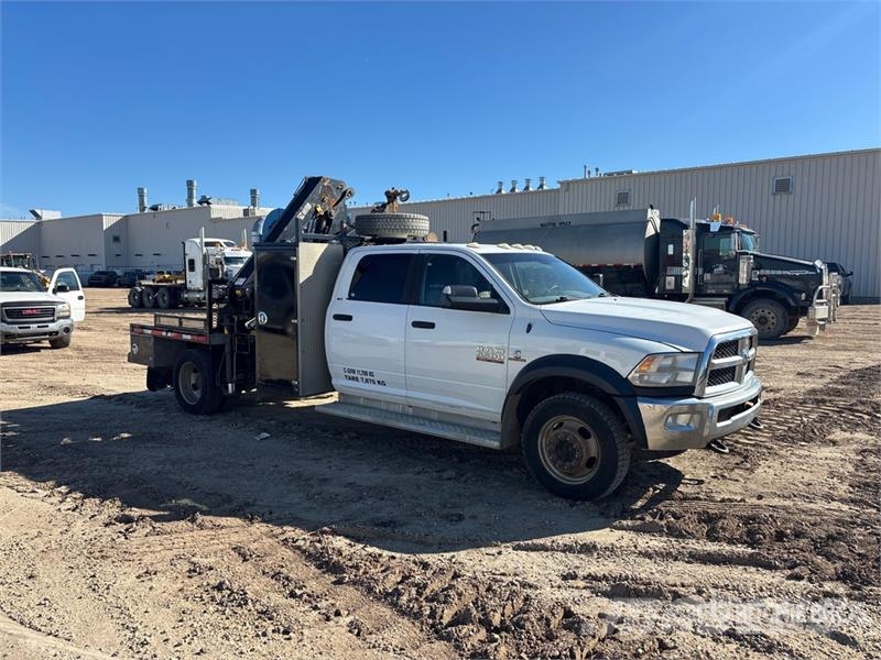 Hiab 077ES4CLX 2800 kg Knuckle Boom on Ram 5500 SLT 4x4 Automobiliniai kranai