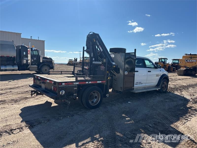 Hiab 077ES4CLX 2800 kg Knuckle Boom on Ram 5500 SLT 4x4 Automobiliniai kranai