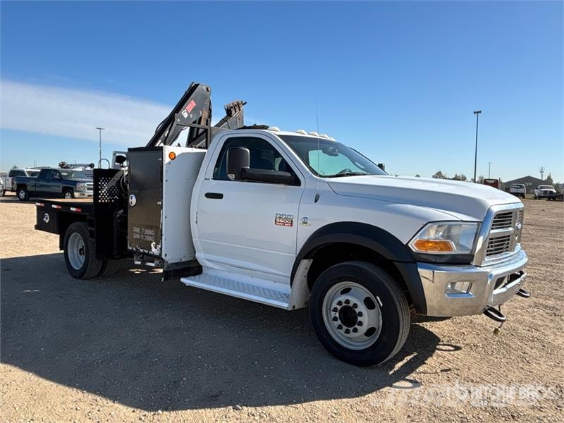 Hiab Knuckle Boom on Ram 5500 4x4 Boom Truck Camiones grúa