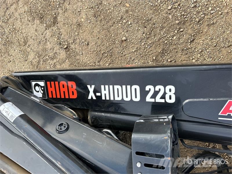 Hiab X-Hiduo 228 E-5 Boom Crane parts and equipment