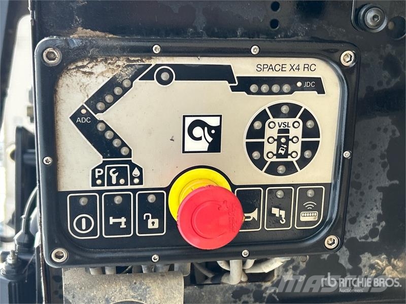 Hiab X-Hiduo 228 E-5 Boom Crane parts and equipment