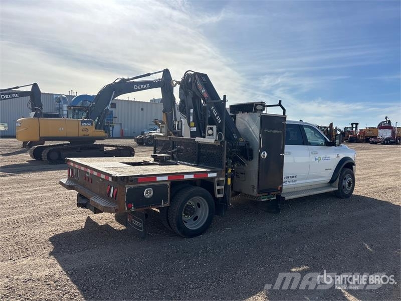 Hiab XCLX078ES-4 2800 kg Knuckle Boom on Ram 5500 SLT 4 Autogru
