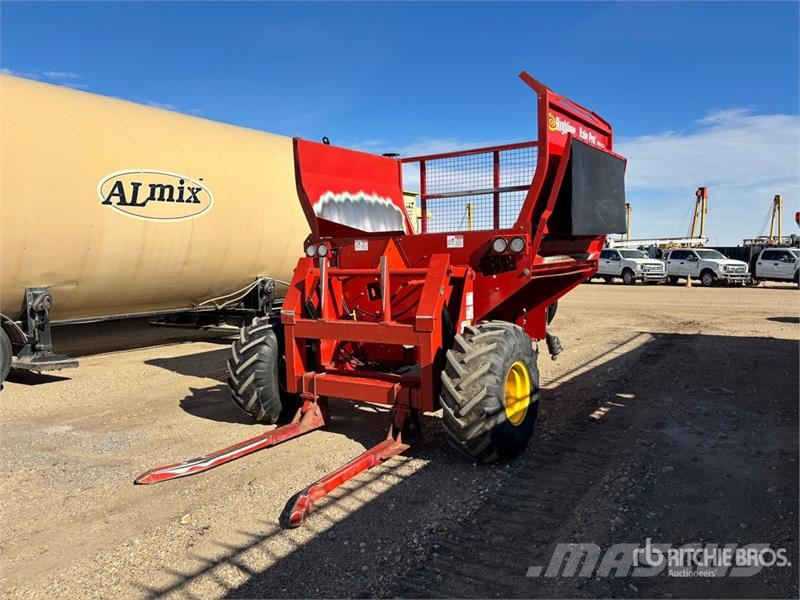Highline Bale Pro CFR 651 13 ft Bale Processor Ballenschredder, -schneider und -wickler