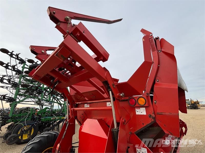 Highline Bale Pro CFR960 14 ft Hydraulic Bale Processor Dérouleuse, pailleuse