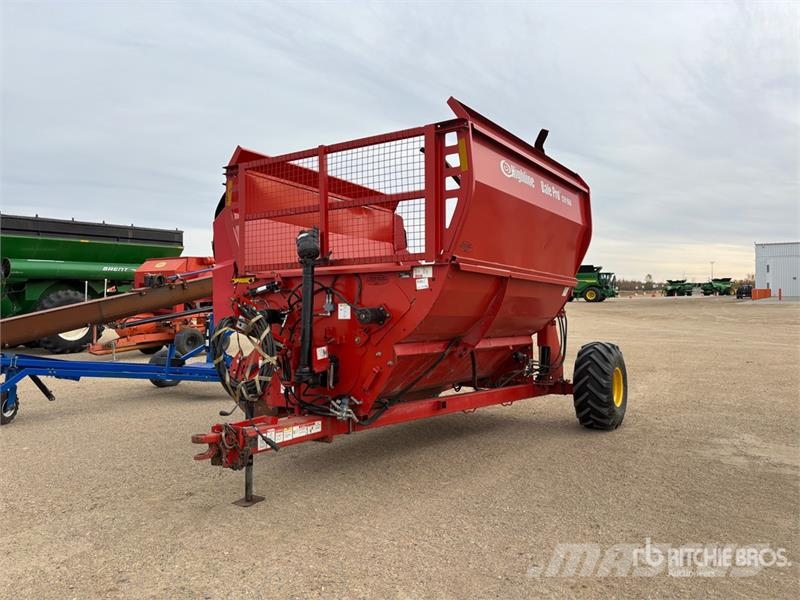 Highline Bale Pro CFR960 14 ft Hydraulic Bale Processor Dérouleuse, pailleuse