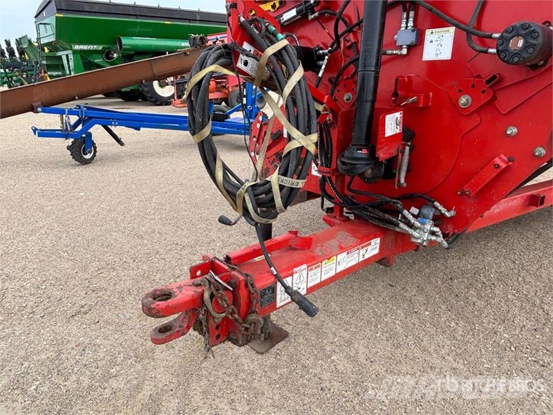 Highline Bale Pro CFR960 14 ft Hydraulic Bale Processor Dérouleuse, pailleuse