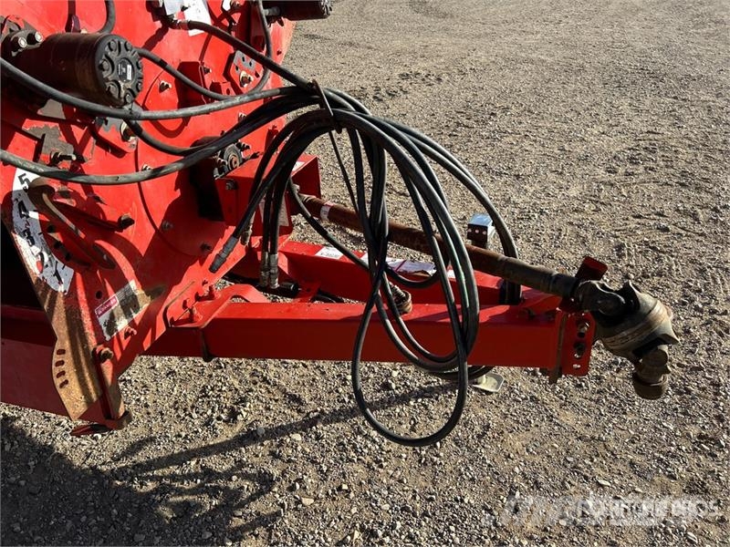 Highline CFR650 S/A Bale Processor Dérouleuse, pailleuse