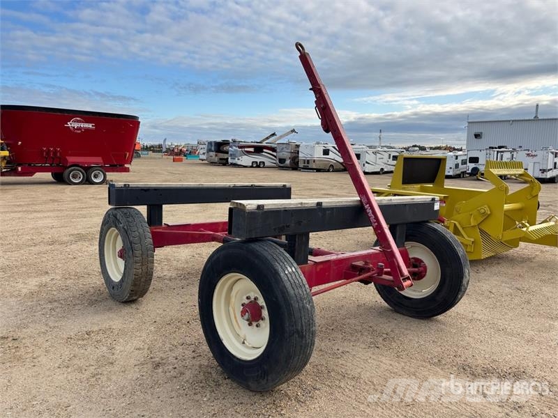  Hillside Mfg RS130 8 ft T/A Wagon Andre Landbrukshengere