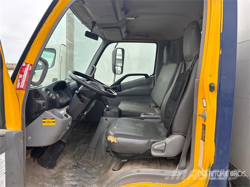 Hino 195 탑차 트럭