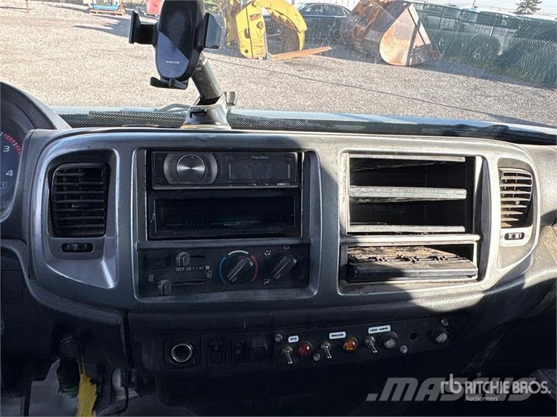 Hino 258 Kabine i unutrašnjost