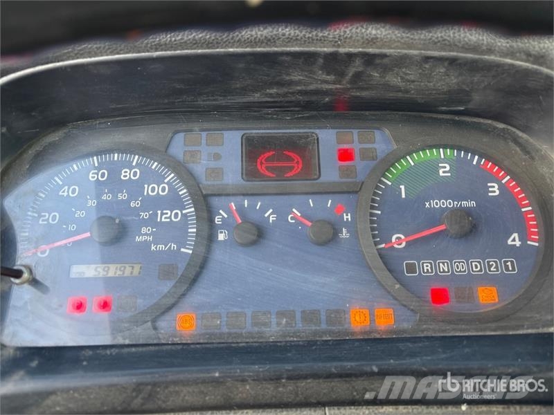 Hino 258 Kabine i unutrašnjost