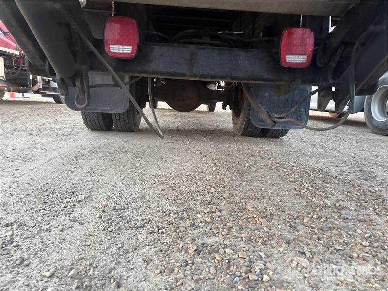Hino 308 شاحنات ذات هيكل صندوقي