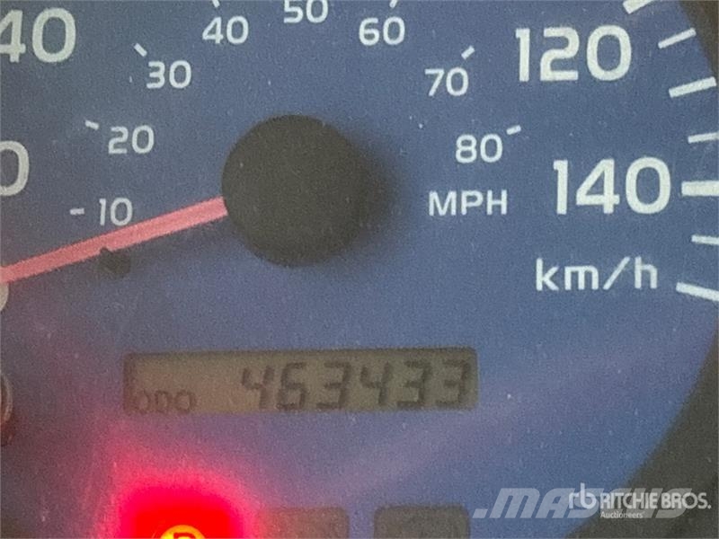 Hino 308 شاحنات ذات هيكل صندوقي