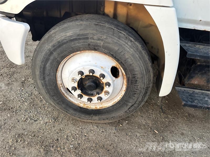 Hino 308 شاحنات ذات هيكل صندوقي
