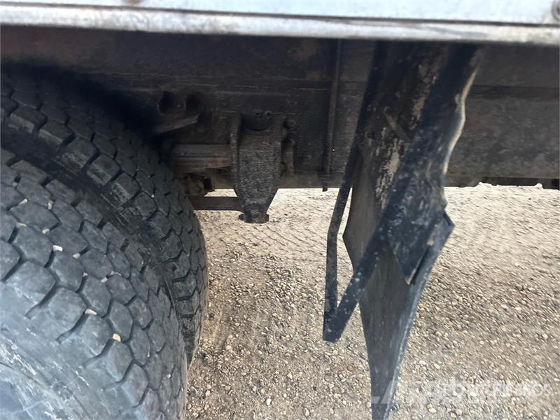 Hino 308 شاحنات ذات هيكل صندوقي