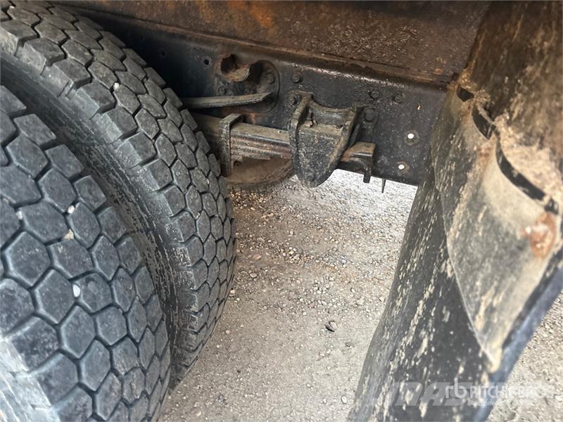 Hino 308 شاحنات ذات هيكل صندوقي