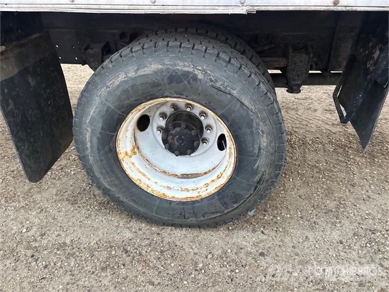 Hino 308 شاحنات ذات هيكل صندوقي
