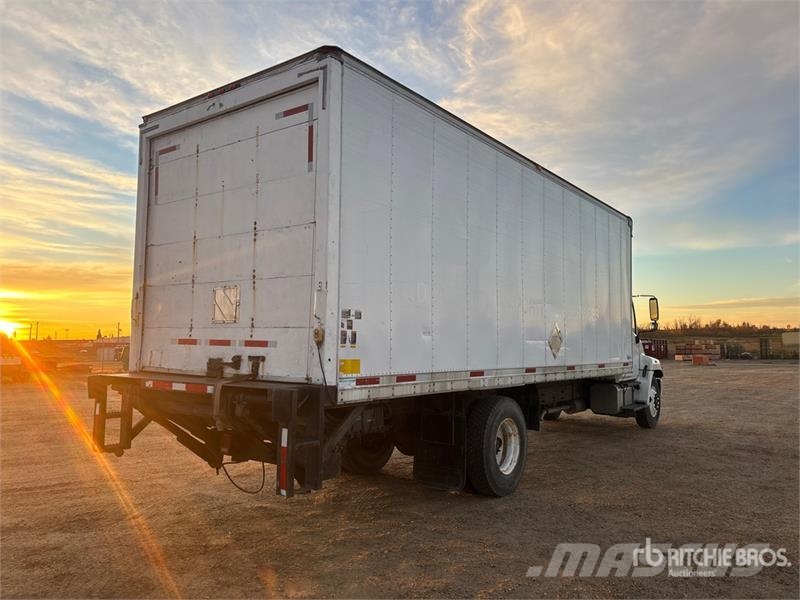 Hino 308 شاحنات ذات هيكل صندوقي