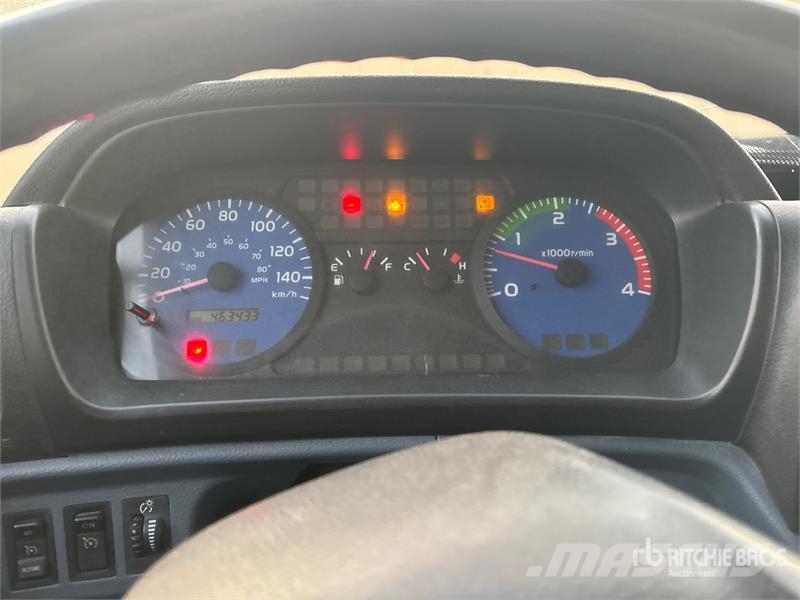 Hino 308 شاحنات ذات هيكل صندوقي