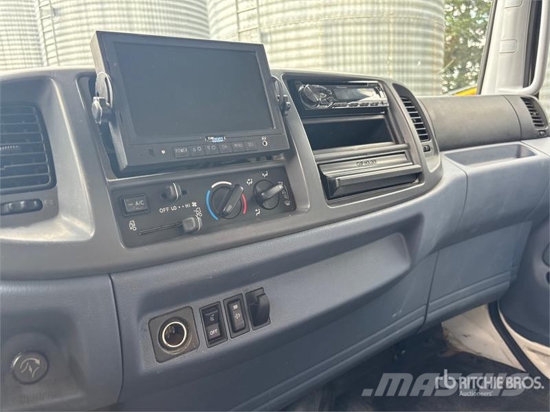 Hino 308 탑차 트럭