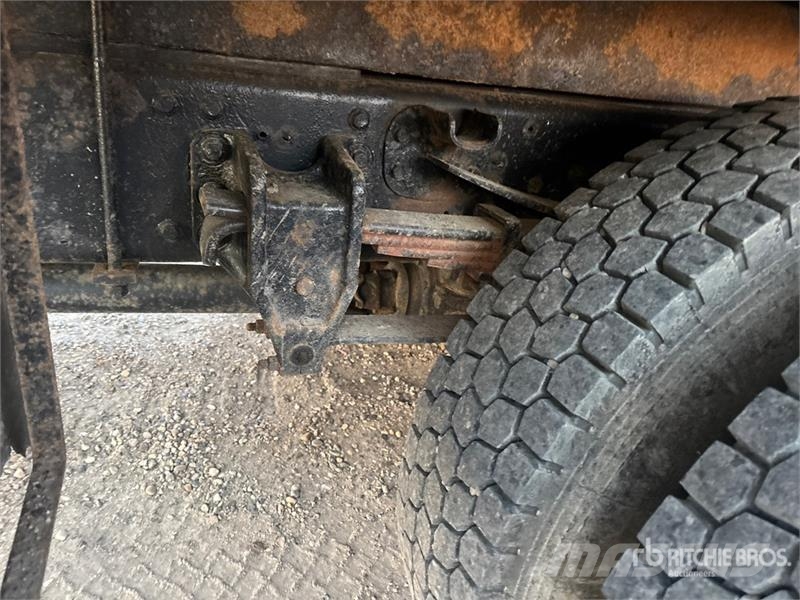 Hino 308 شاحنات ذات هيكل صندوقي