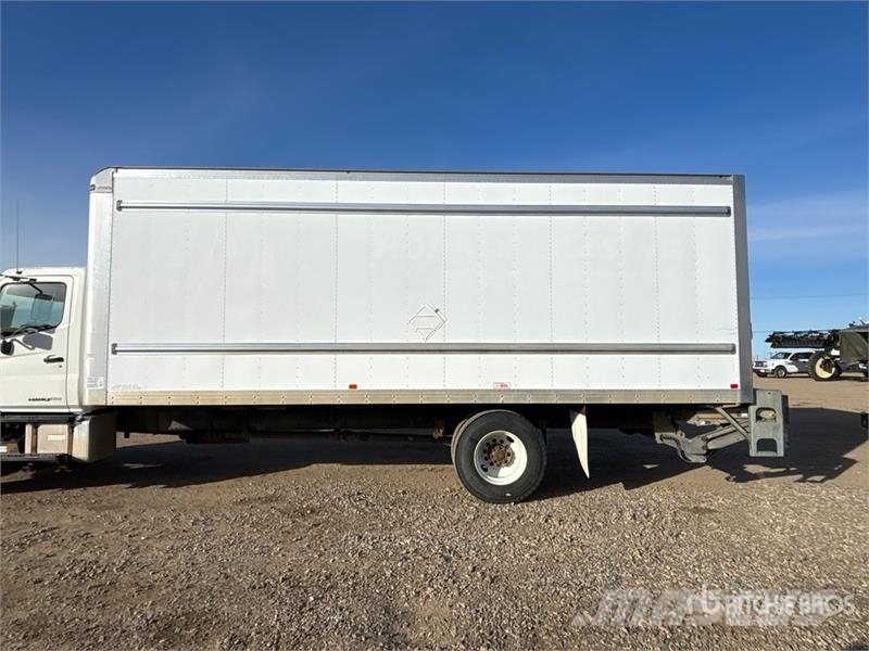 Hino 338 4x2 Van Truck Грузовики-Фургоны