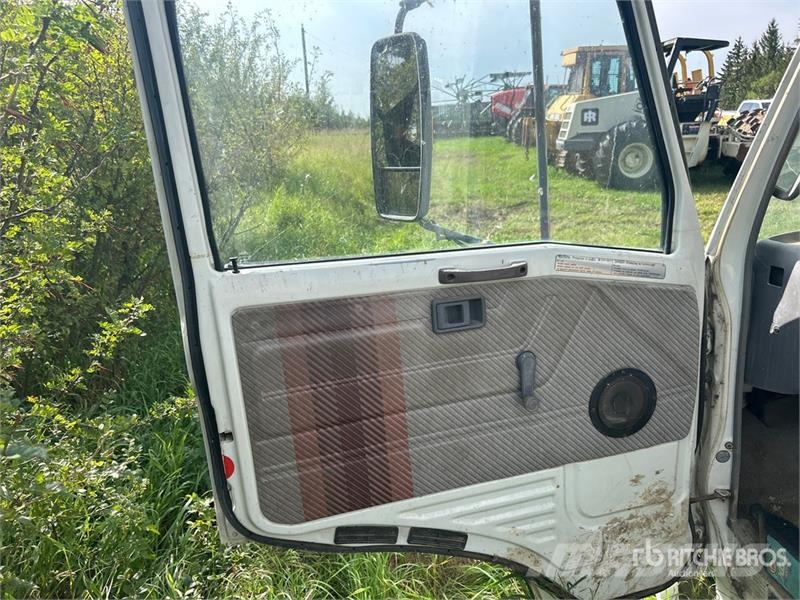 Hino 4x2 S/A Cabover Day Cab (Inoperable) 기타 트럭