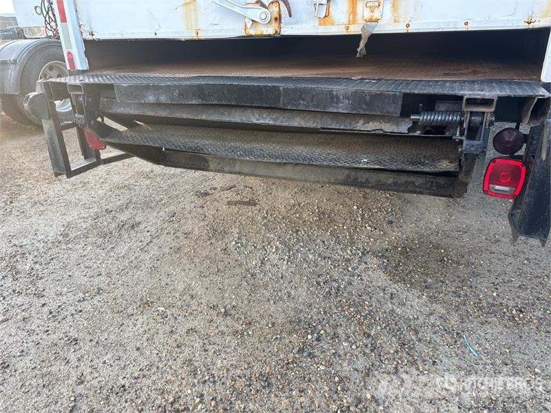 Hino FB1817 شاحنات ذات هيكل صندوقي