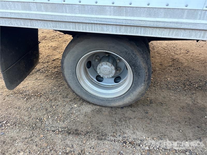 Hino FB1817 شاحنات ذات هيكل صندوقي