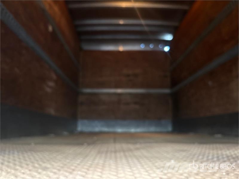 Hino FB1817 شاحنات ذات هيكل صندوقي