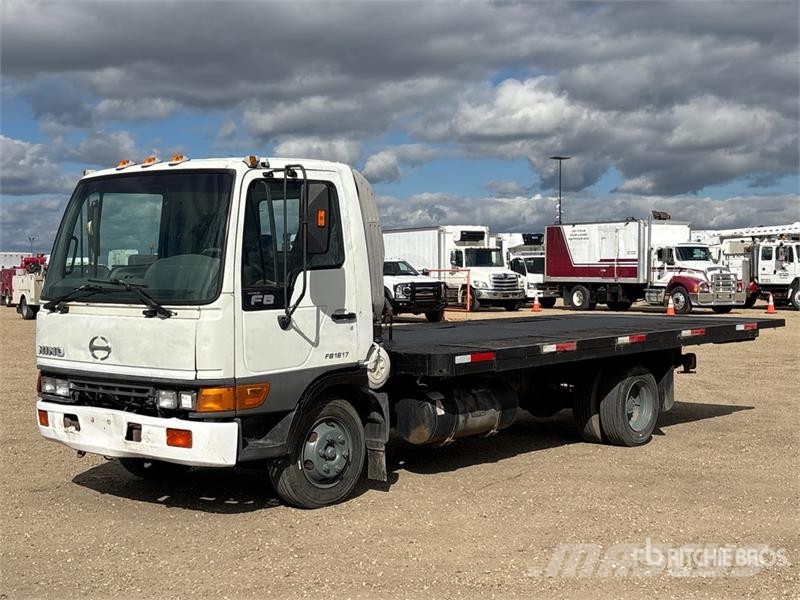 Hino FB1817 4x2 Flatbed Truck Kamioni sa otvorenim sandukom