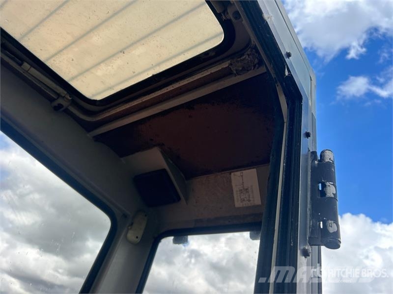 Hitachi EX60 URG Tracked Excavator (Inoperable) 履帶式 挖土機/掘鑿機/挖掘機
