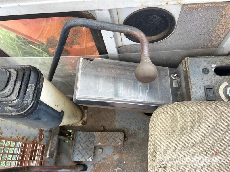 Hitachi EX60 URG Tracked Excavator (Inoperable) 履帶式 挖土機/掘鑿機/挖掘機