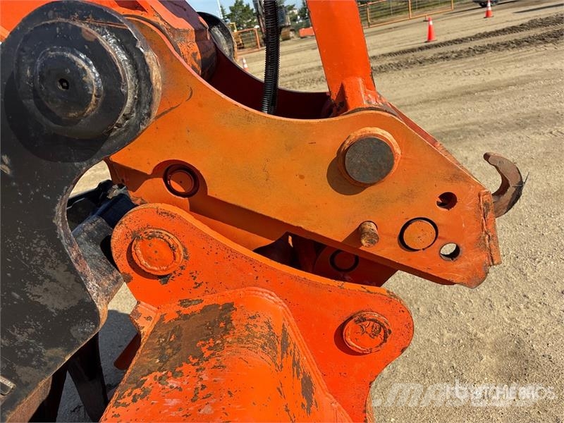 Hitachi ZX-200-LC Tracked Excavator Bageri gusjeničari