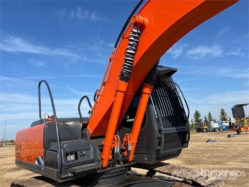 Hitachi ZX-200-LC Tracked Excavator Bageri gusjeničari