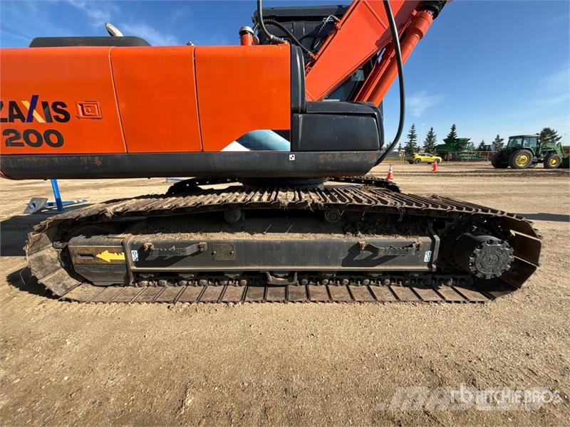 Hitachi ZX-200-LC Tracked Excavator Bageri gusjeničari